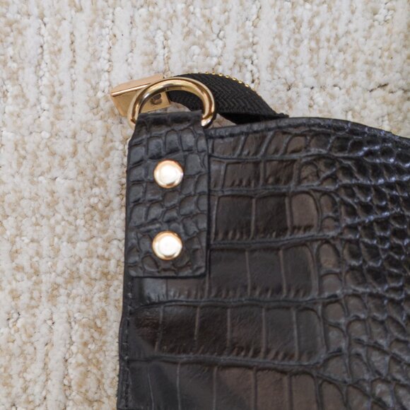 Italian Croc-Embossed Leather Tote / Crossbody — Made in Italy, Pristine - Picture 6 of 10